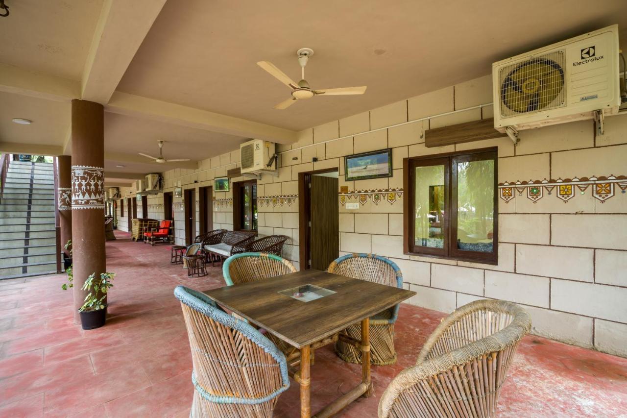 Vananchal Resort Jambughoda Buitenkant foto