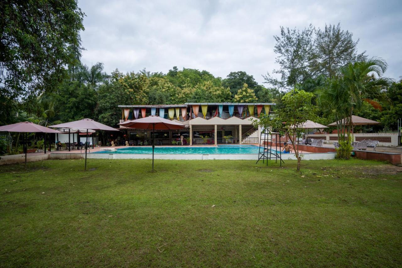 Vananchal Resort Jambughoda Buitenkant foto