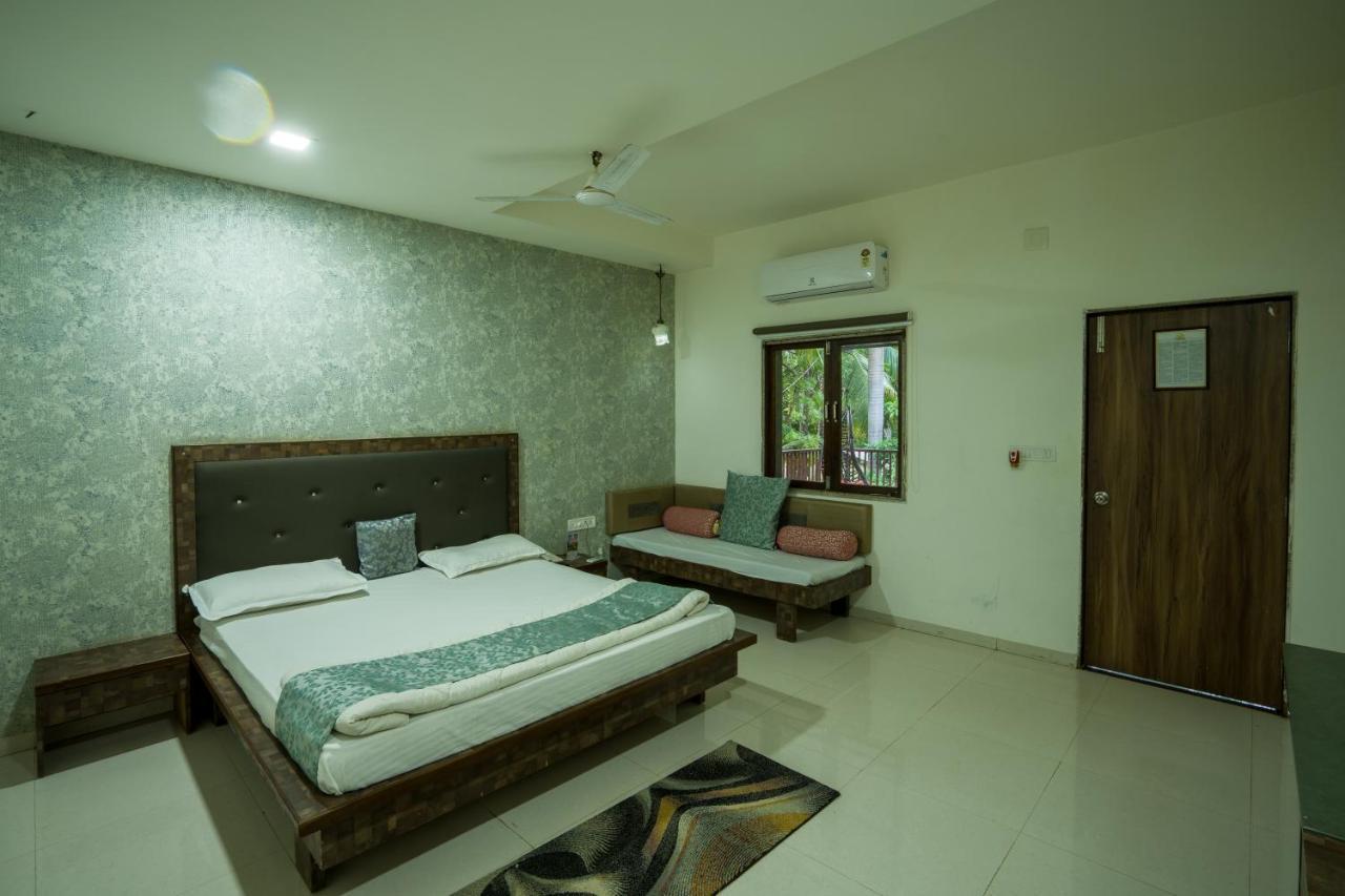 Vananchal Resort Jambughoda Buitenkant foto